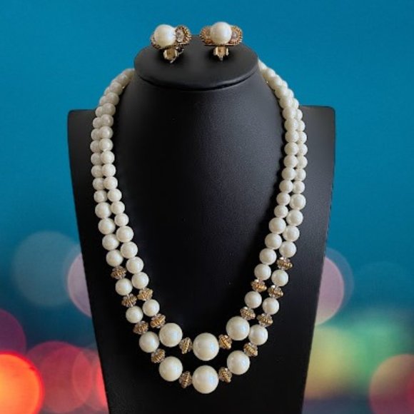 Vintage Retro Chunky Faux Pearl & Gold Tone Crystal Necklace Earrings Set 1950's - Picture 2 of 11